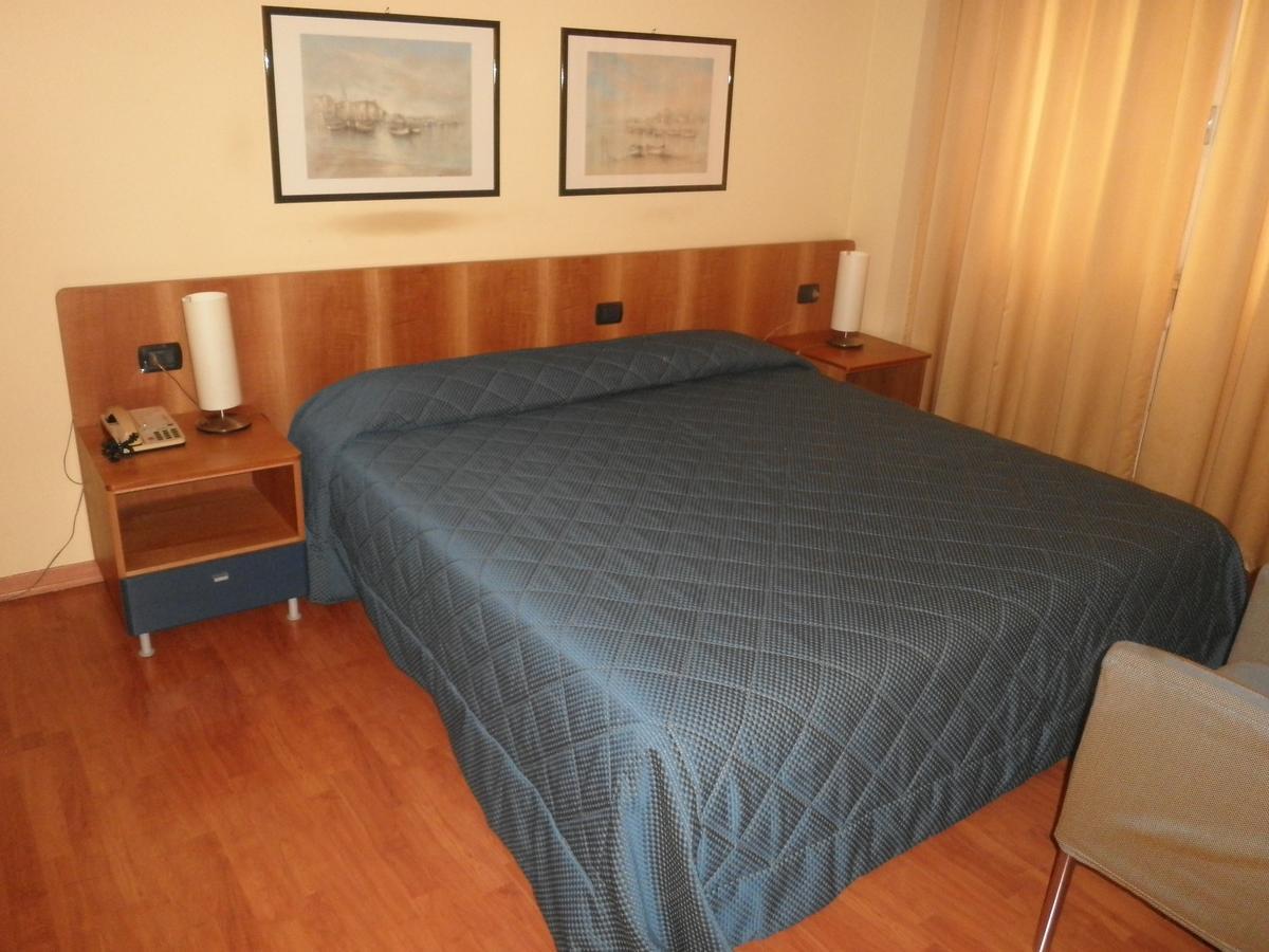 Hotel Selide Desio Dış mekan fotoğraf