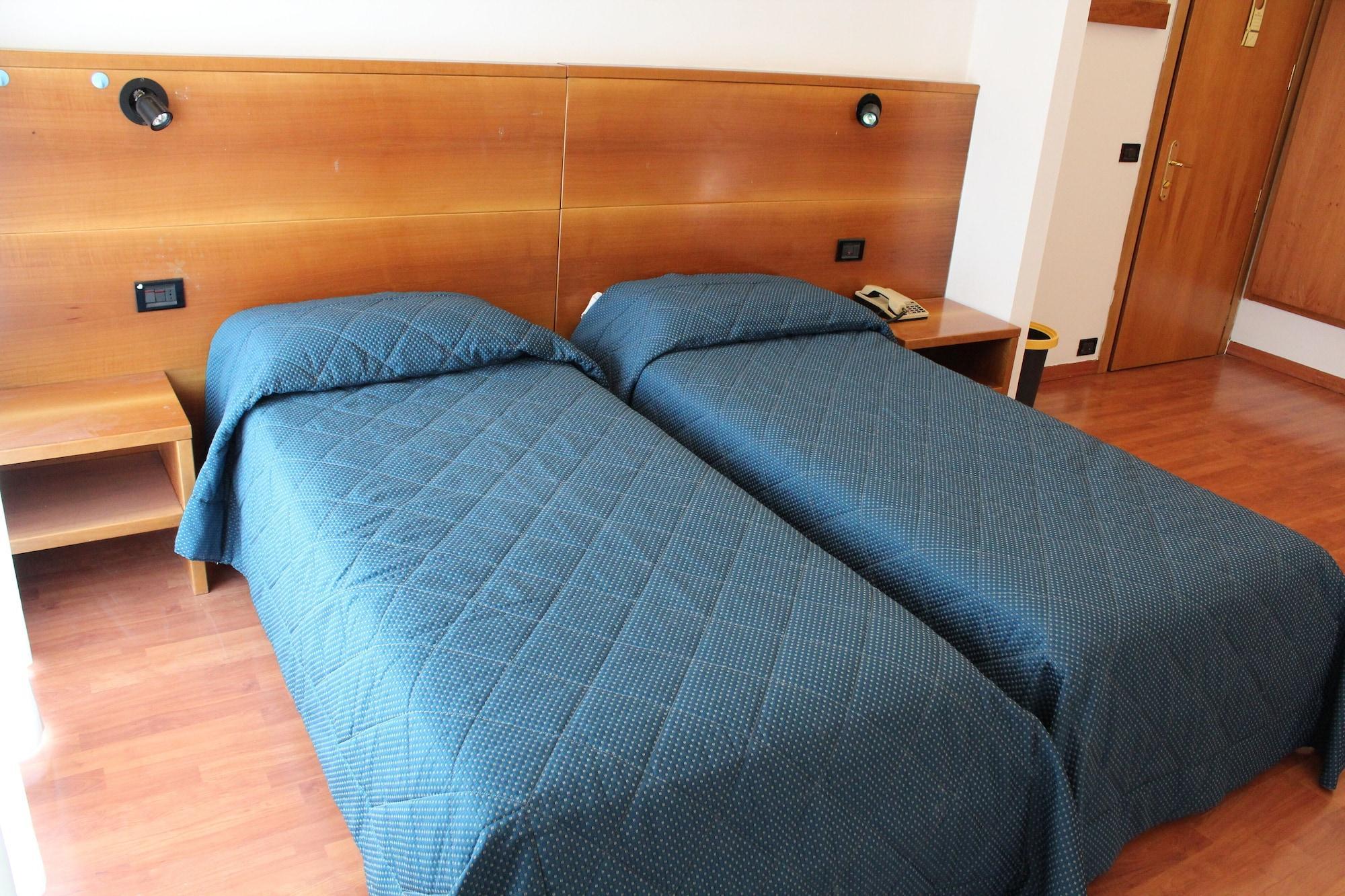 Hotel Selide Desio Dış mekan fotoğraf