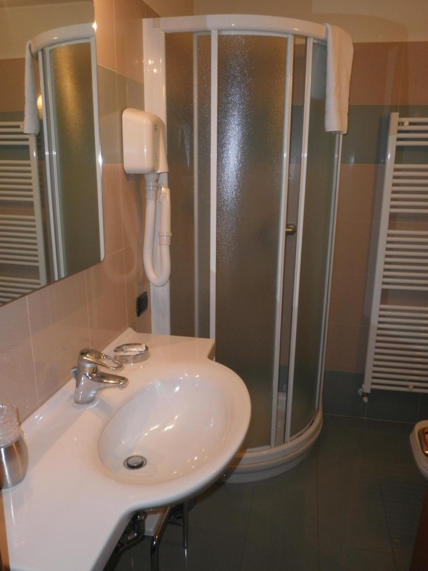 Hotel Selide Desio Dış mekan fotoğraf